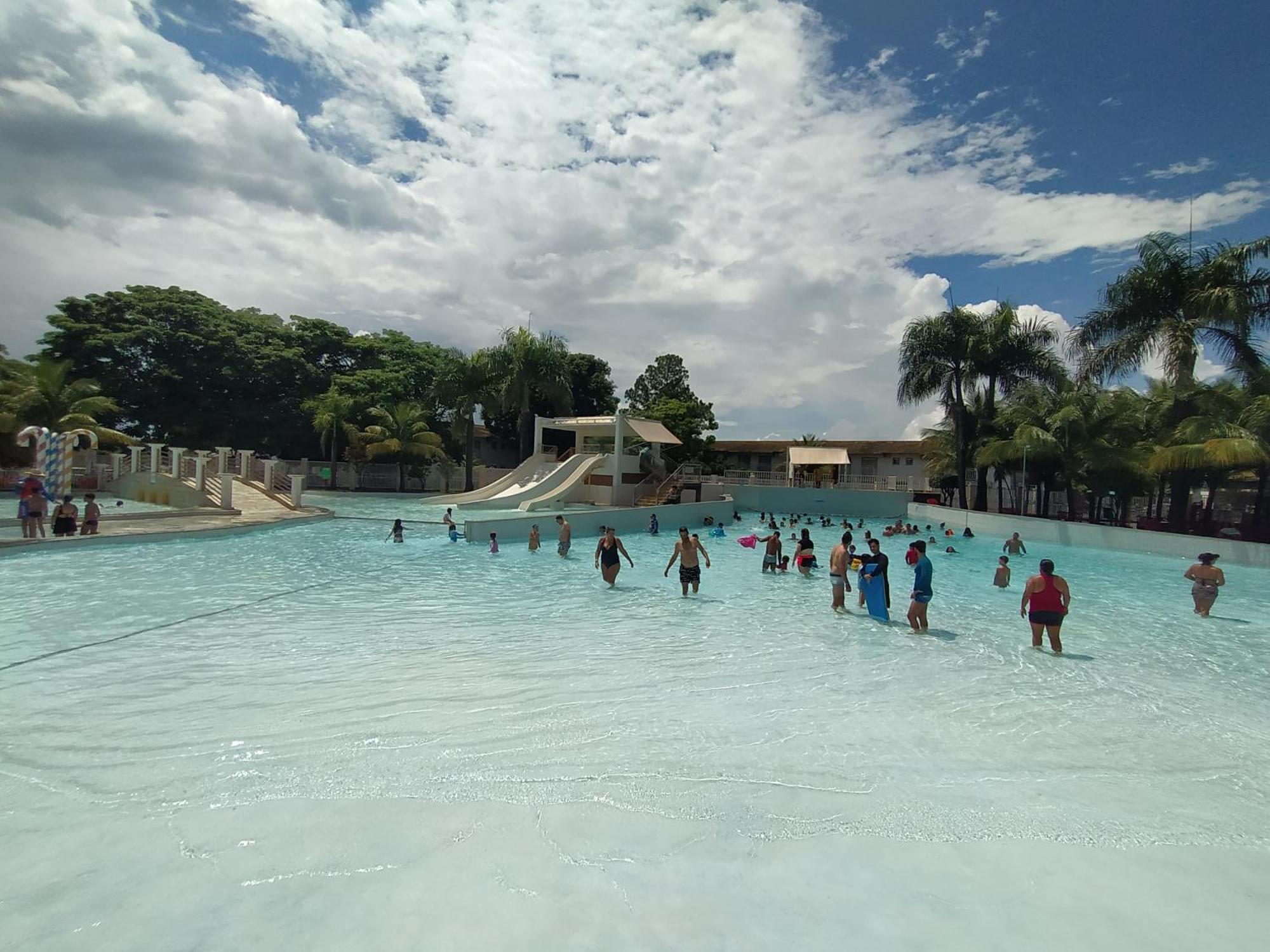 Lacqua Diroma, Mais Parque Acquatico Com Piscina De Ondas Caldas Novas Exteriör bild